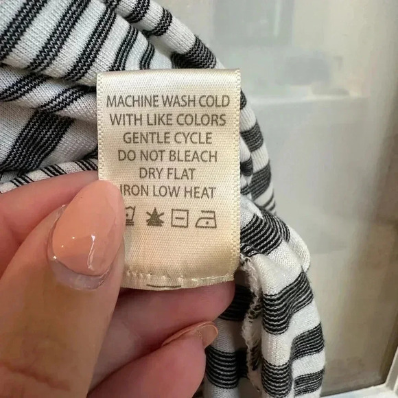 Max Studio Grey & White Stripe Short Sleeve Knot Blouse Top Plus Size 2X - Picture 9 of 10